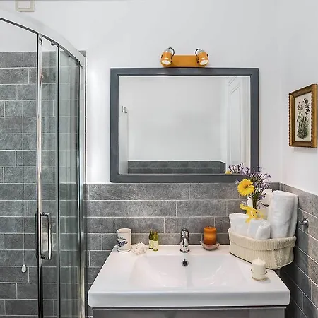 Agrippina House Apartamento *